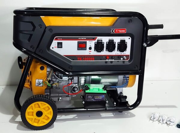 GENERADOR ELECTRICO 8000W BENCINERO CON PARTIDA ELECTRICA Y MANUAL 3 SALIDAS EN 220V